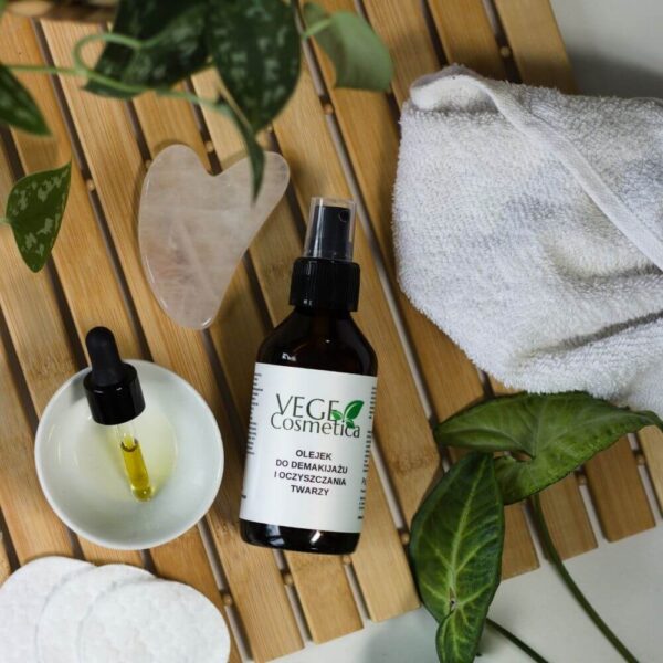 Naturalny olejek do demakijażu i oczyszczania twarzy - VegeCosmetica