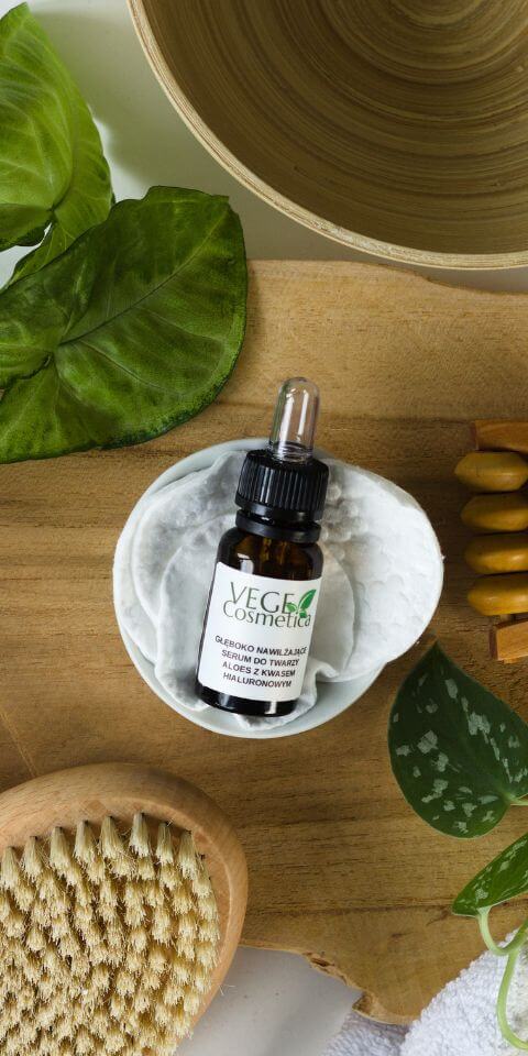 nawilżające serum do twarzy - naturalne kosmetyki wegańskie - VegeCosmetica